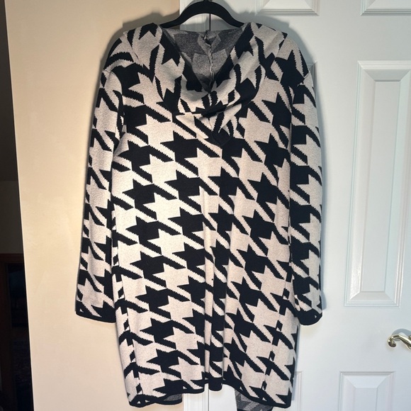 Steilmann Black and Cream Houndstooth Cardigan - Picture 3 of 3